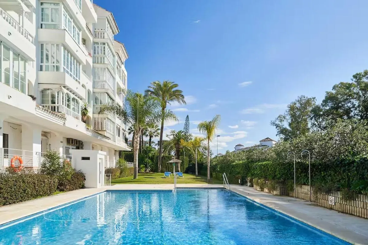 Fantastic Ph Near Hard Rock Walk To Beach Rdr479 Marbella
